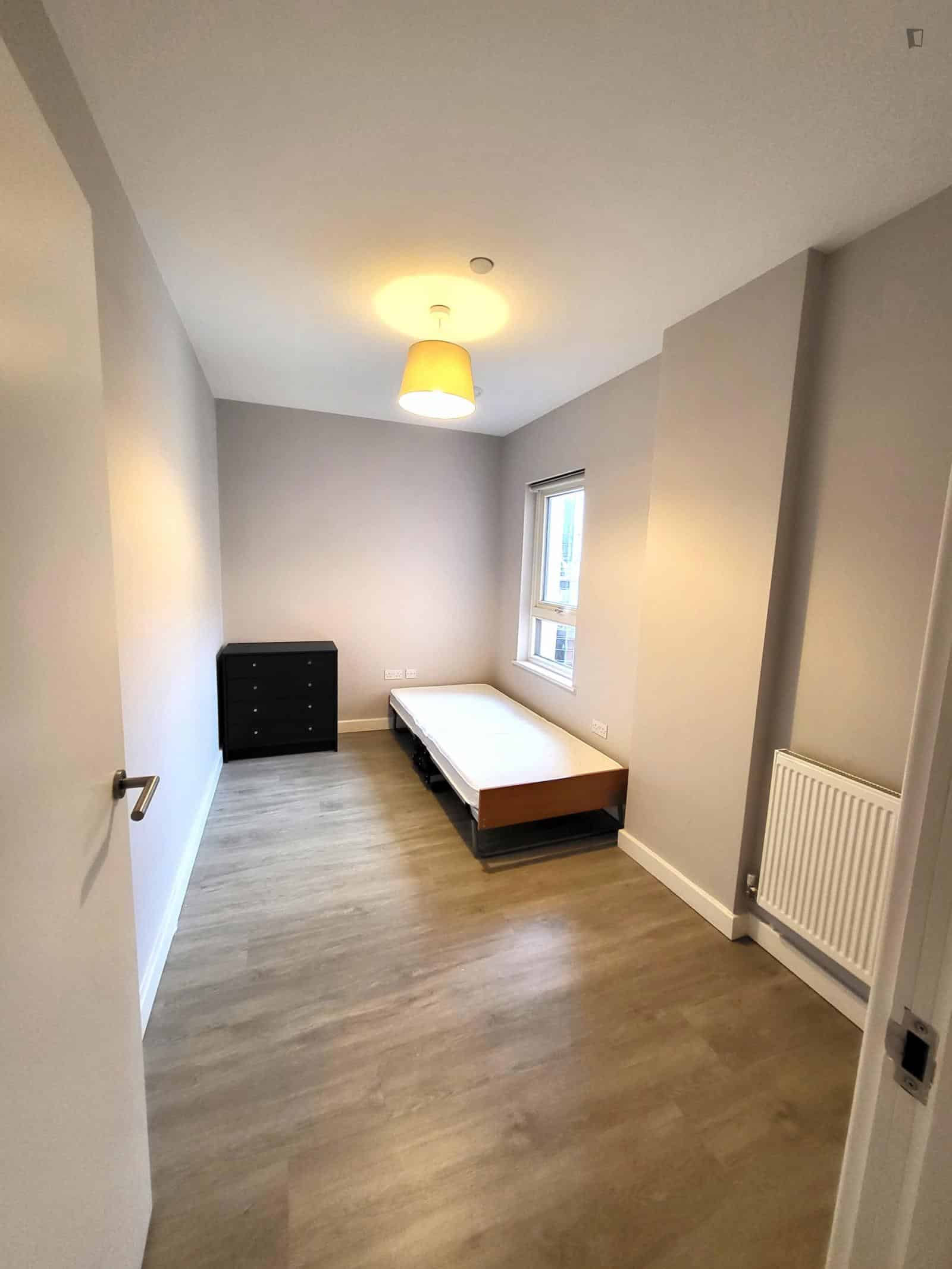 Bedroom 2 - Bedroom?w=400&h=260&fit=crop&q=40&auto=format&trim=auto