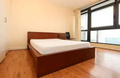 Bedroom 1 - Kitchen?w=400&h=260&fit=crop&q=40&auto=format&trim=auto