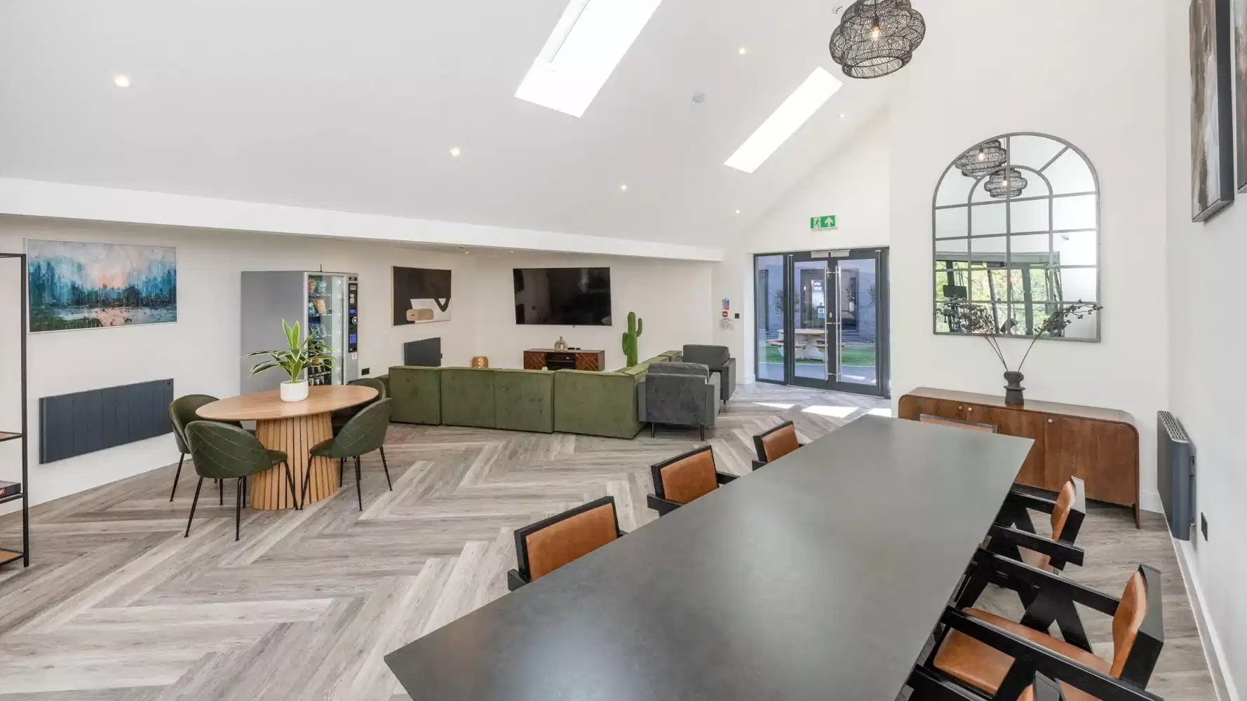 Riverside House, Salford image 24