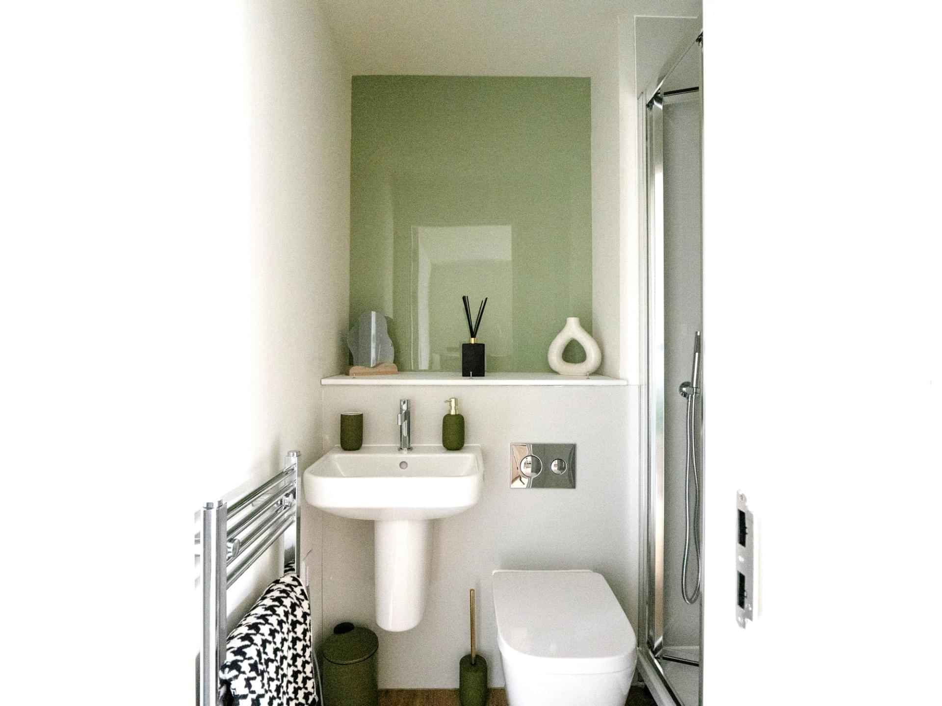 2 Bed Apartment - Kitchen?w=400&h=260&fit=crop&q=40&auto=format&trim=auto