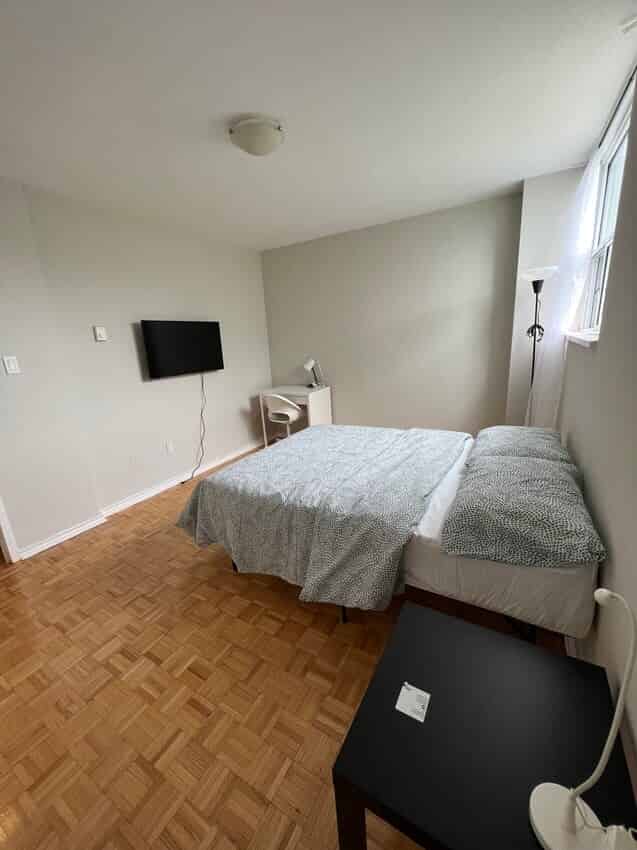 418 - Wellesley Street East Residence, Toronto - Toronto, Ontario, Canada - Premium Deluxe Room - Bedroom