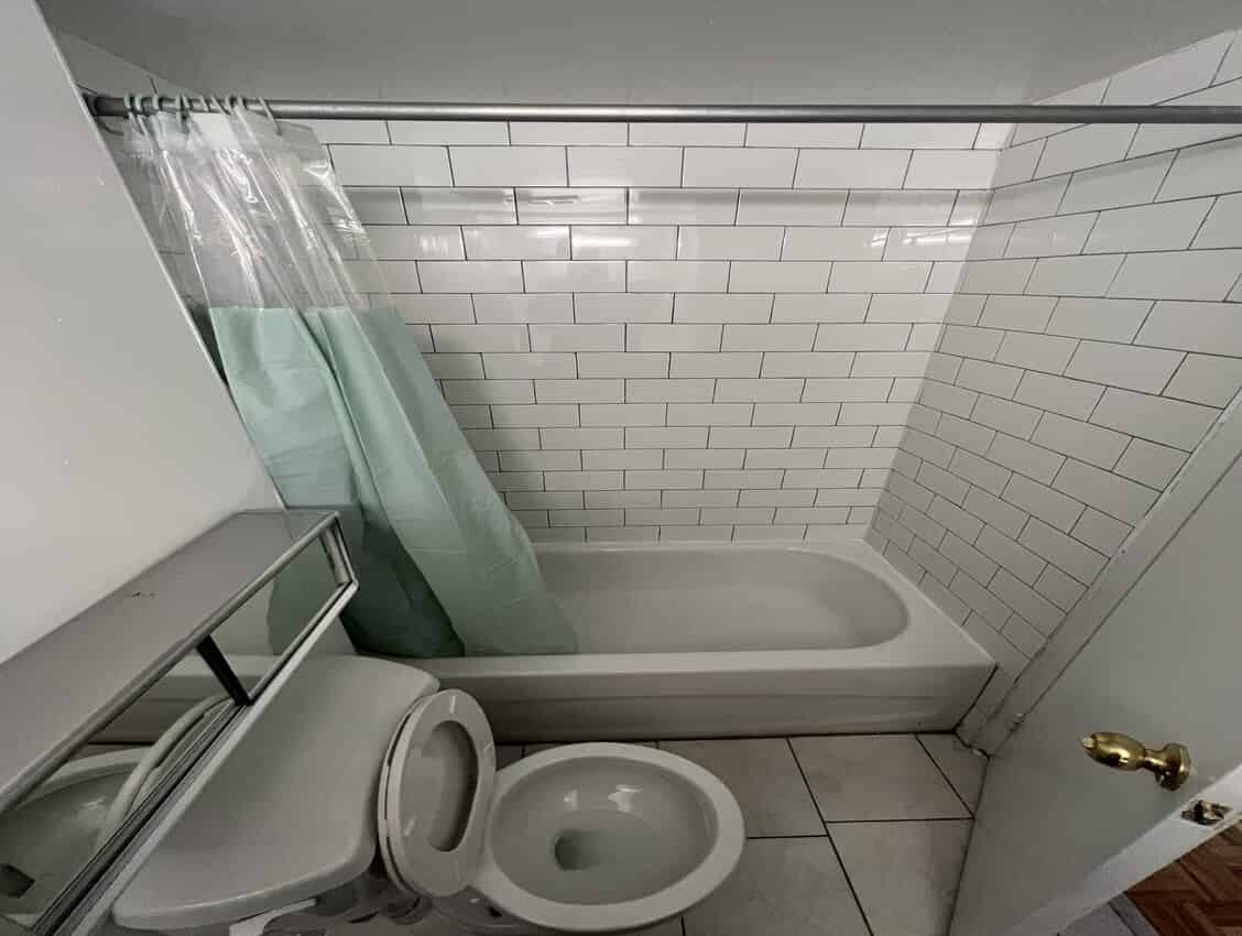 Premium Deluxe Room - Bedroom?w=400&h=260&fit=crop&q=40&auto=format&trim=auto