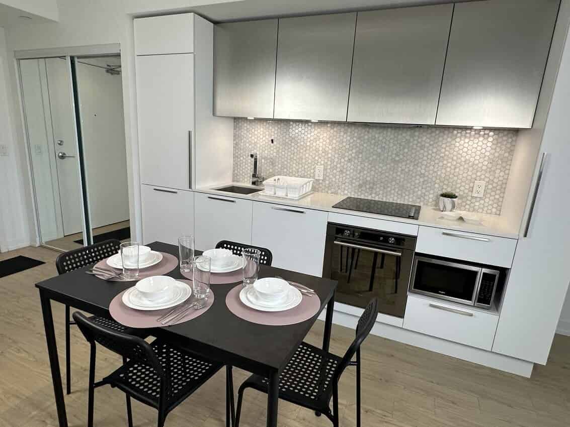 1218 Church Street & Wood Street, Toronto - Toronto, Ontario, Canada - Kitchen