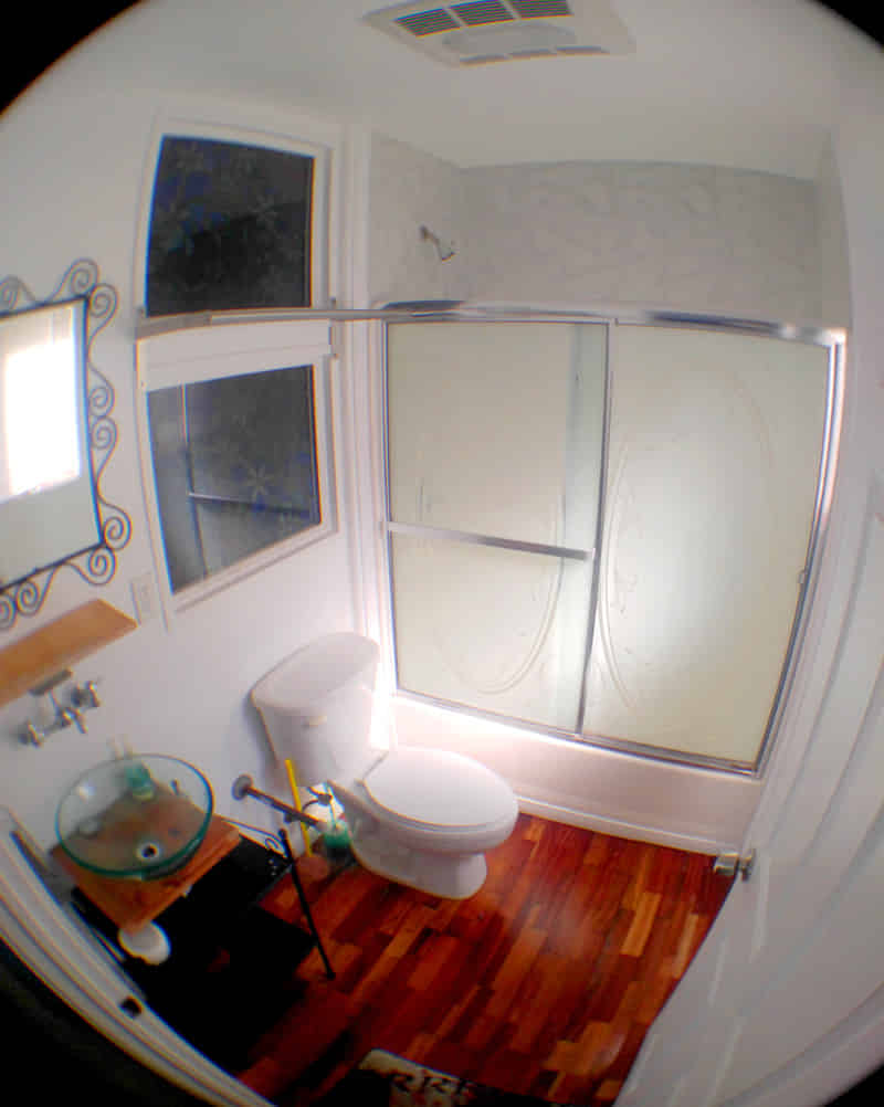 Private Room with A Private Bath - Common Area?w=400&h=260&fit=crop&q=40&auto=format&trim=auto