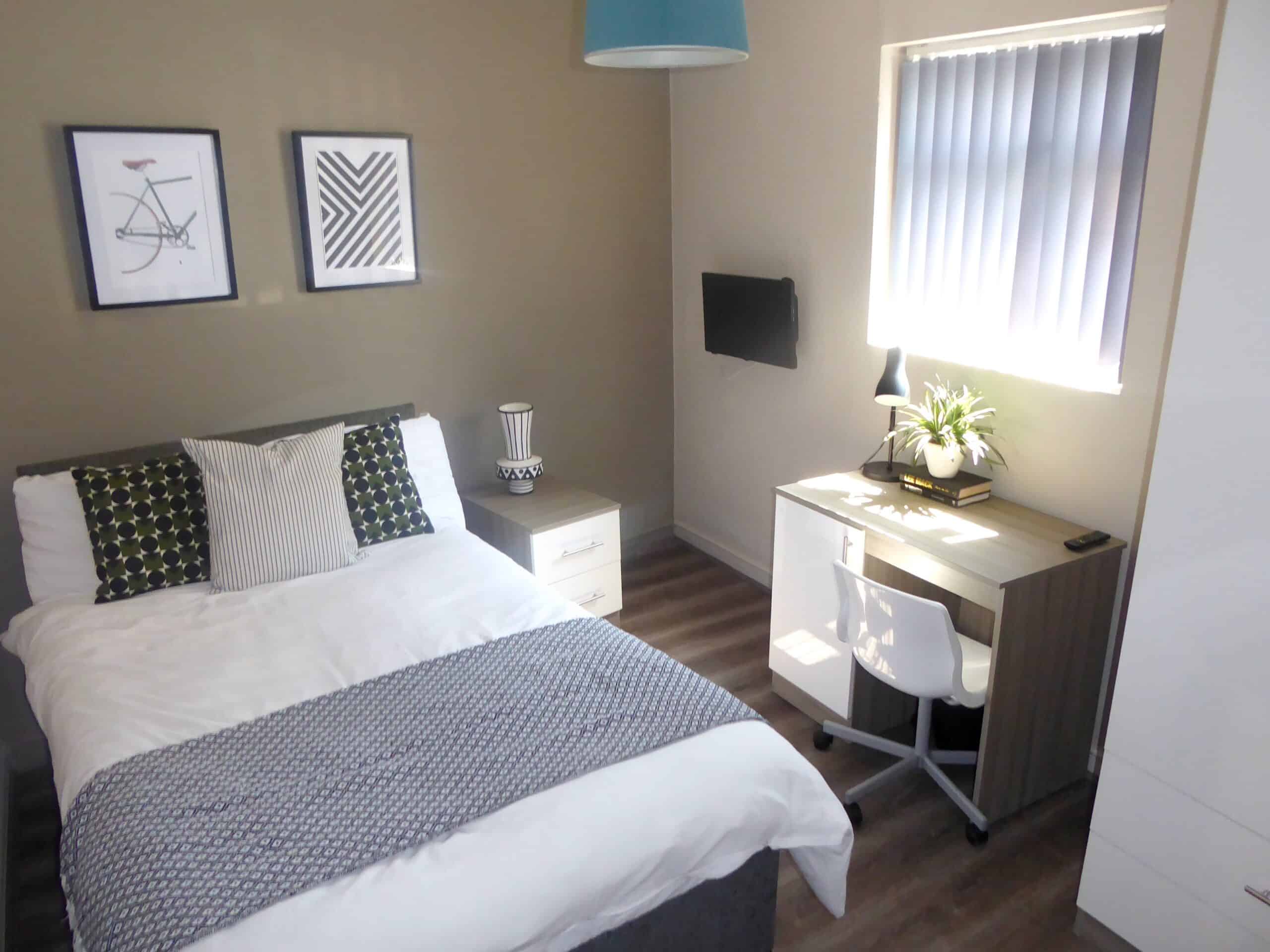 Bedroom 2 - Kitchen?w=400&h=260&fit=crop&q=40&auto=format&trim=auto