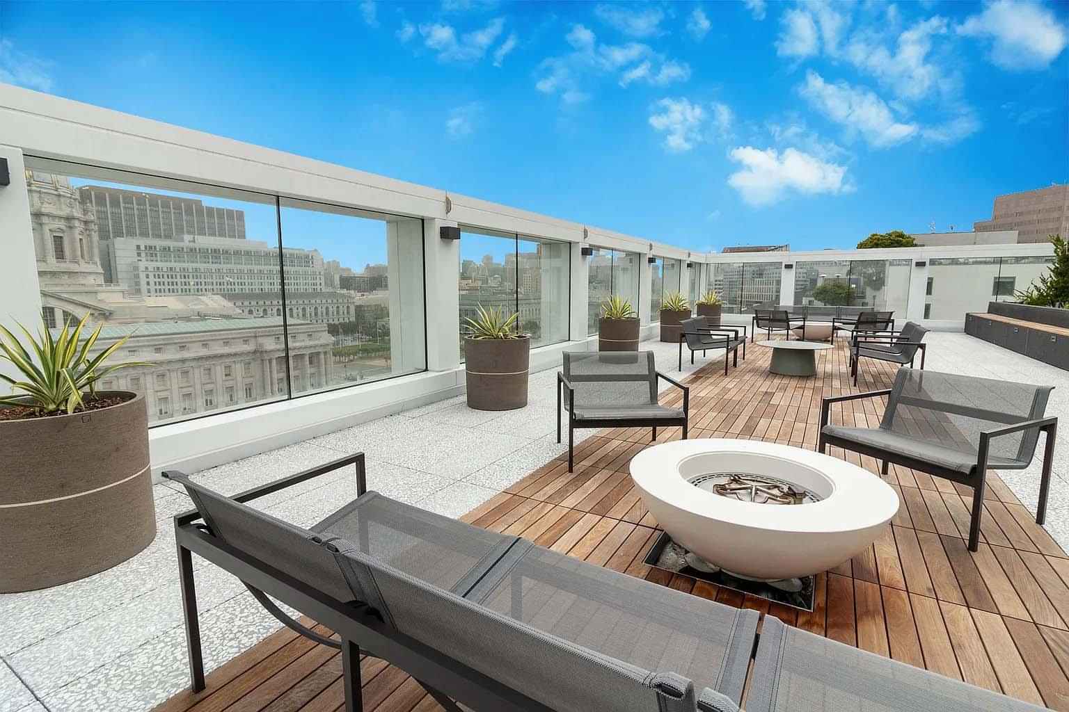 200 Van Ness Avenue, San Francisco - San Francisco, California, United States - Common Area