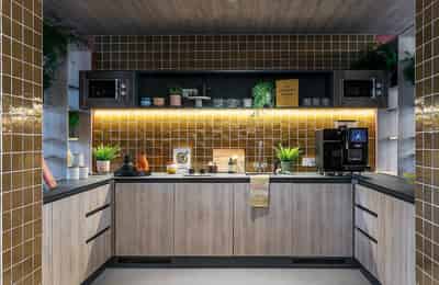 Palm Studios, Seville - Seville, Spain - Kitchen