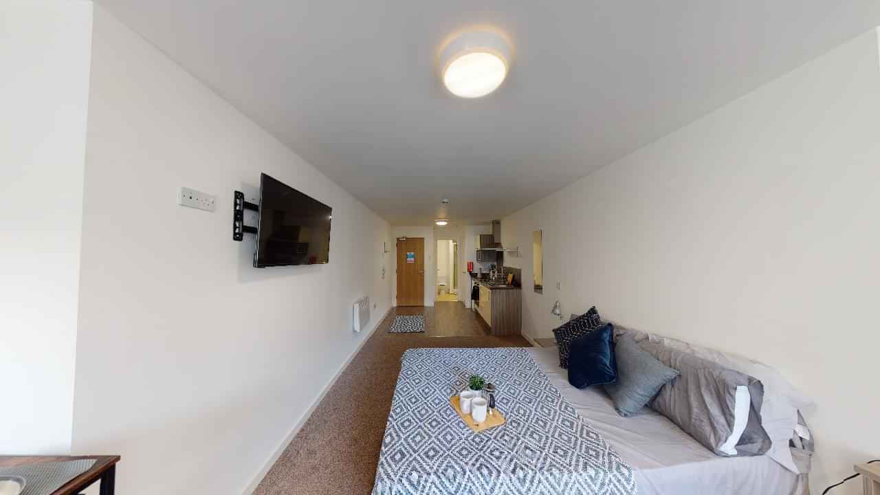 Amenities?w=400&h=260&fit=crop&q=40&auto=format&trim=auto