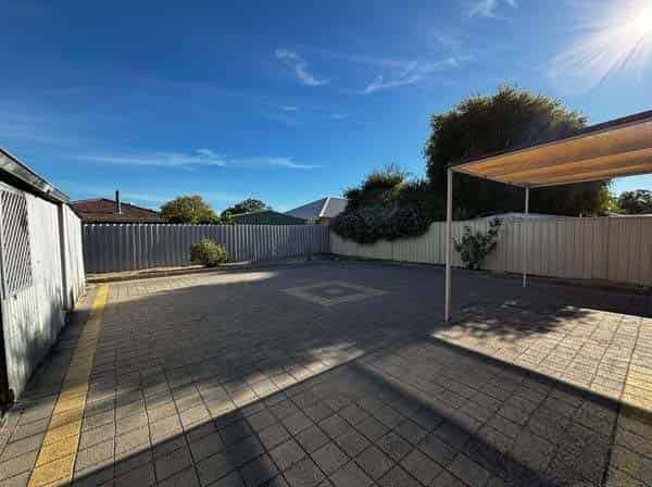 Room in a 4 Bedroom Apartment, 58 Gerard Street, East Cannington, City of Canning, 6107 2