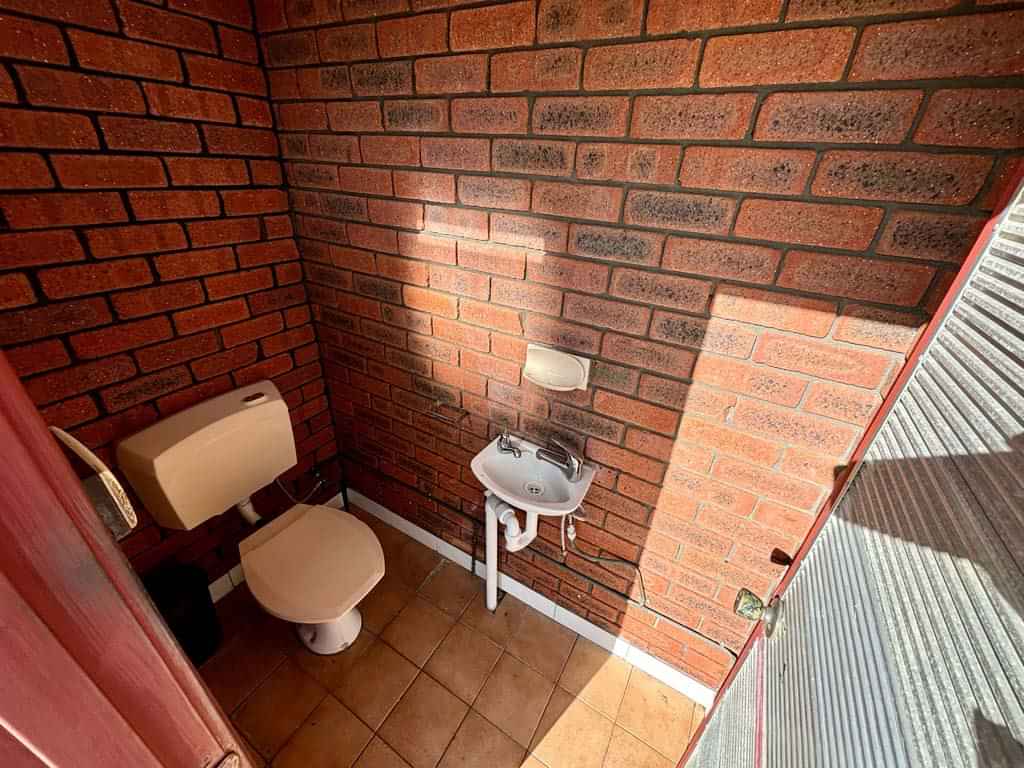 Room in a 4 Bedroom Apartment, 58 Gerard Street, East Cannington, City of Canning, 6107 - Perth, Western Australia, Australia - Bathroom