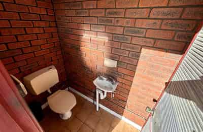 Room in a 4 Bedroom Apartment, 58 Gerard Street, East Cannington, City of Canning, 6107 - Perth, Western Australia, Australia - Bathroom