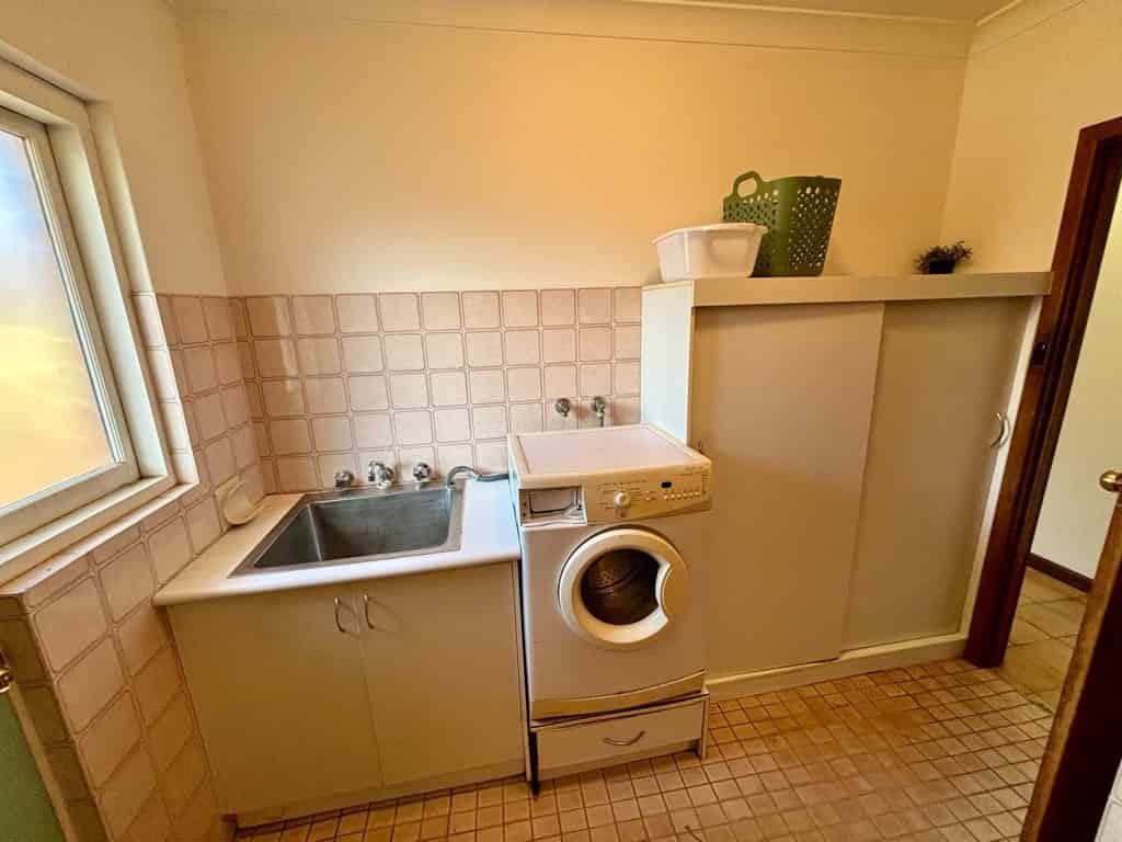 Room in a 4 Bedroom Apartment, 58 Gerard Street, East Cannington, City of Canning, 6107 (Room 4) - Perth, Western Australia, Australia - Bedroom 1 - Amenities