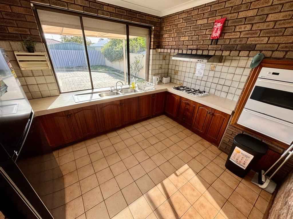 Bedroom 2 - Bedroom?w=400&h=260&fit=crop&q=40&auto=format&trim=auto