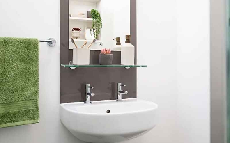 Kitchen?w=400&h=260&fit=crop&q=40&auto=format&trim=auto