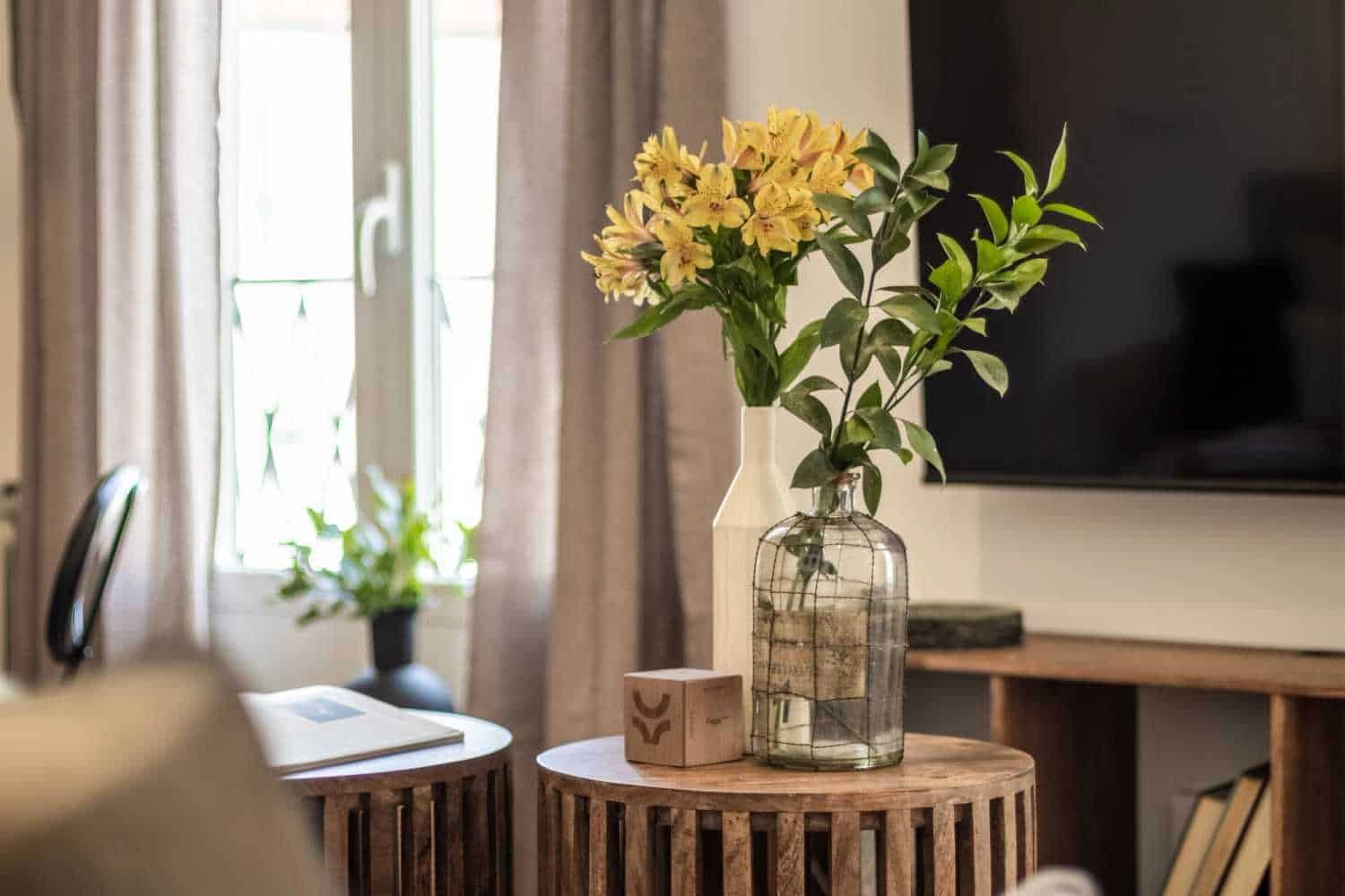 Common Area?w=400&h=260&fit=crop&q=40&auto=format&trim=auto