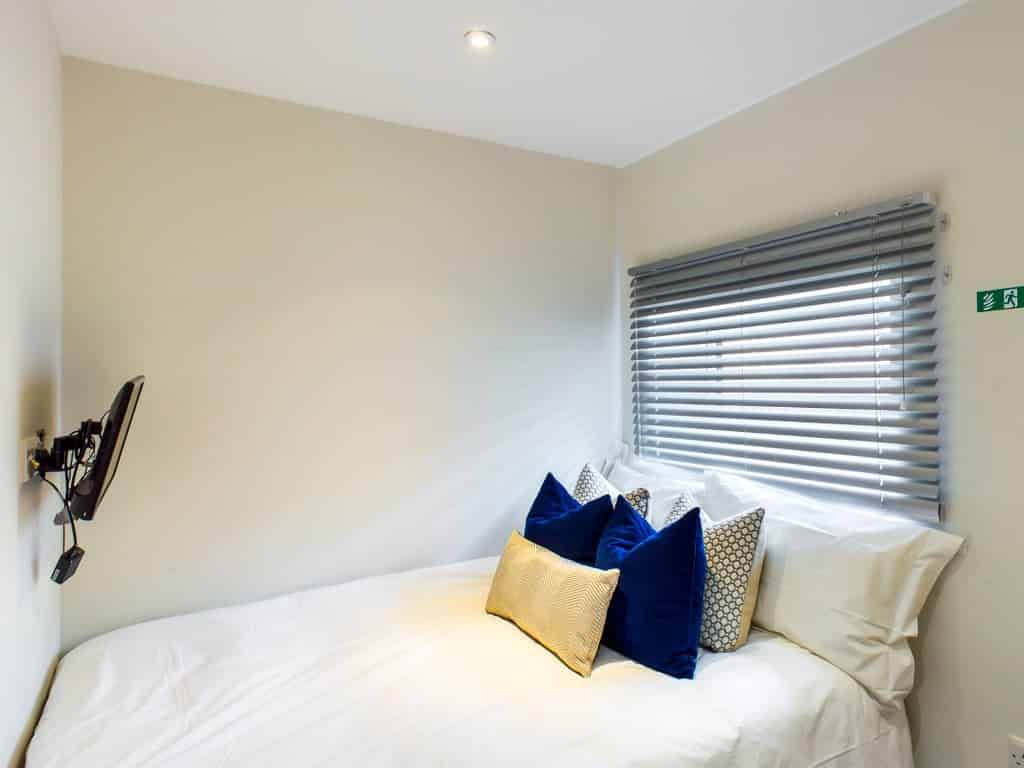 Room in a 5 Bedroom Apartment, 21 Queen Anne Street, Stoke-on-trent ST4 2EQ - Stoke-on-Trent, England, United Kingdom - Bedroom 3 - Bedroom