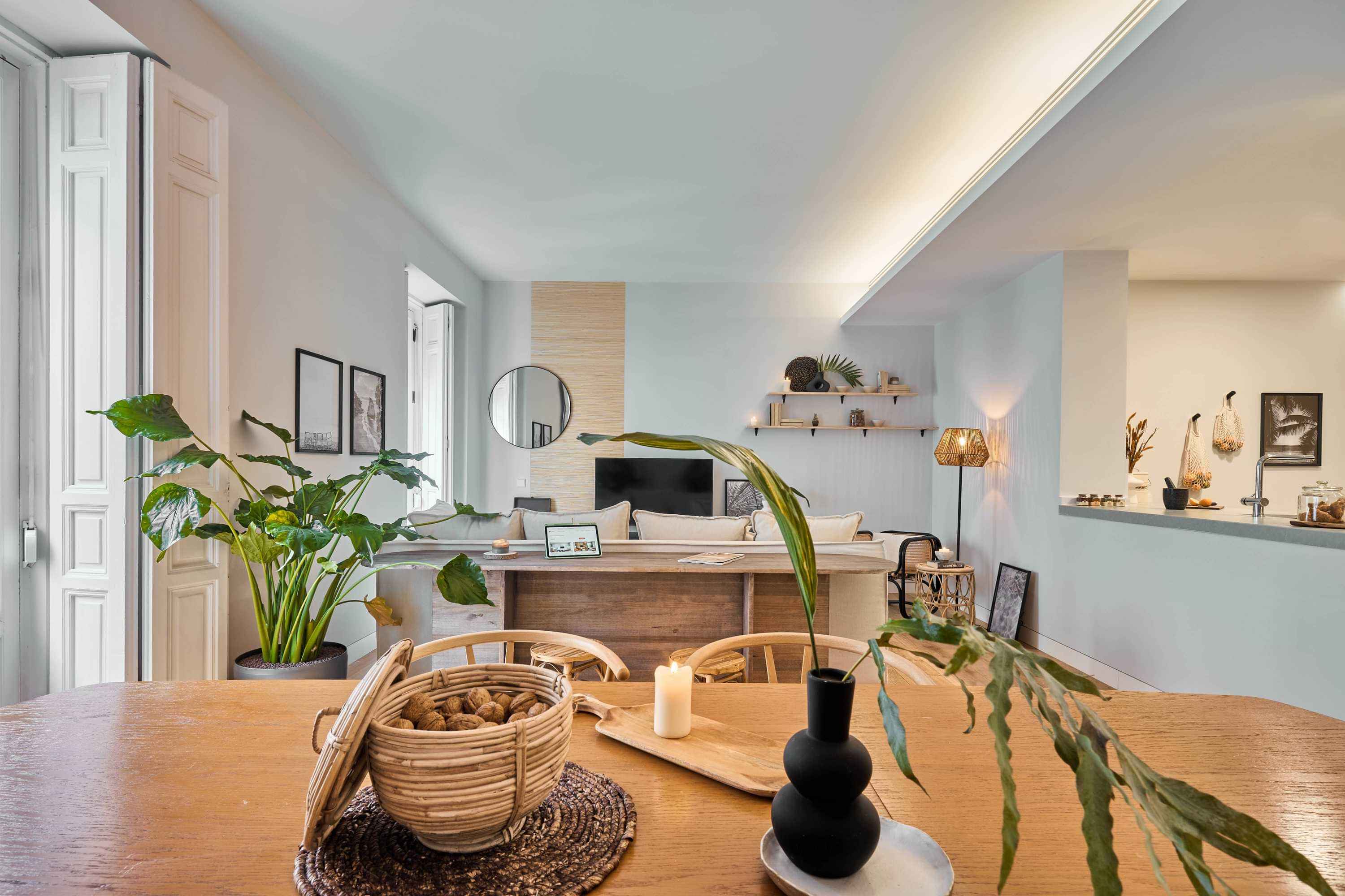 Celebes, Madrid - Madrid, Spain - Amenities