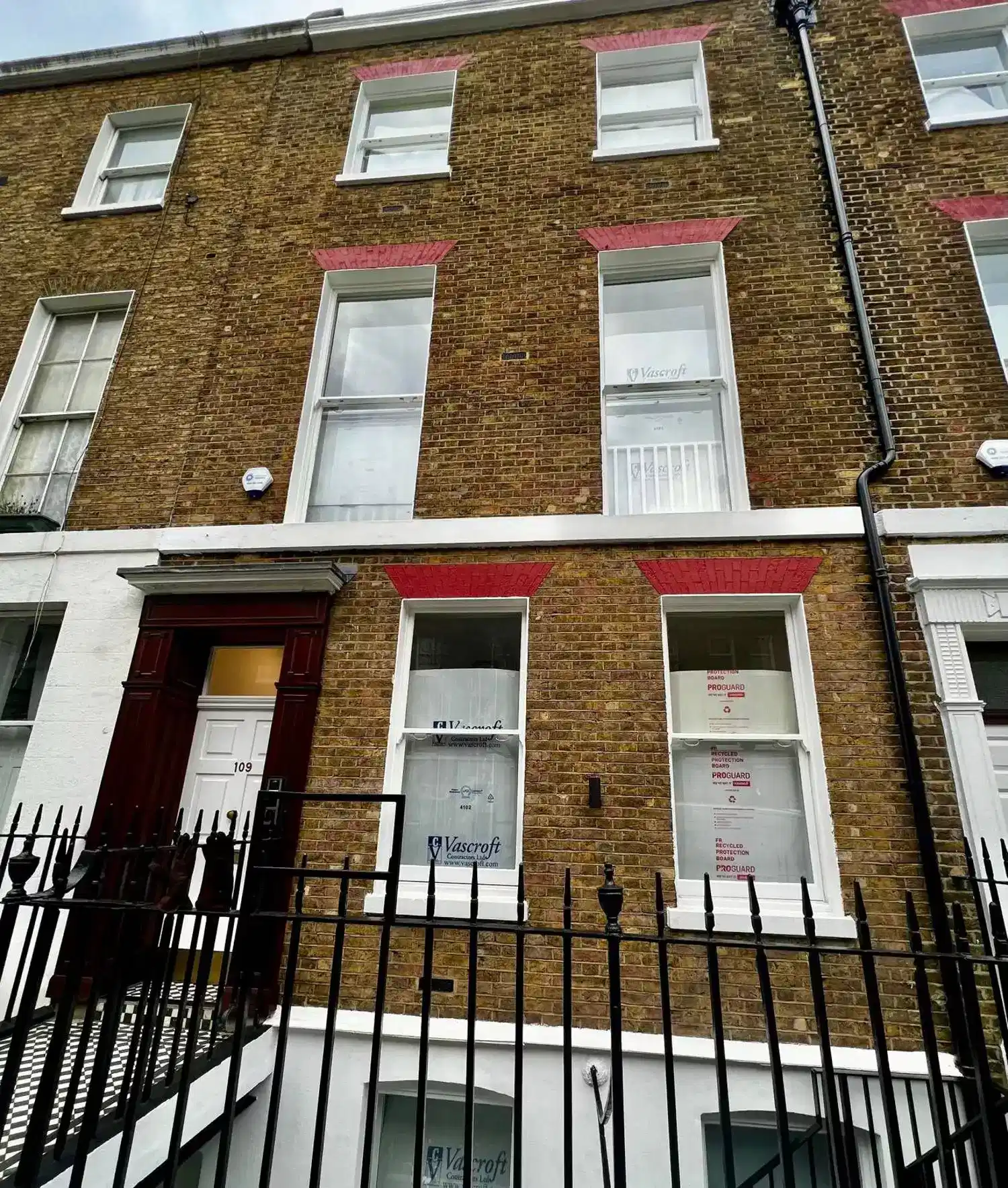 LNT Bloomsbury House, London 3