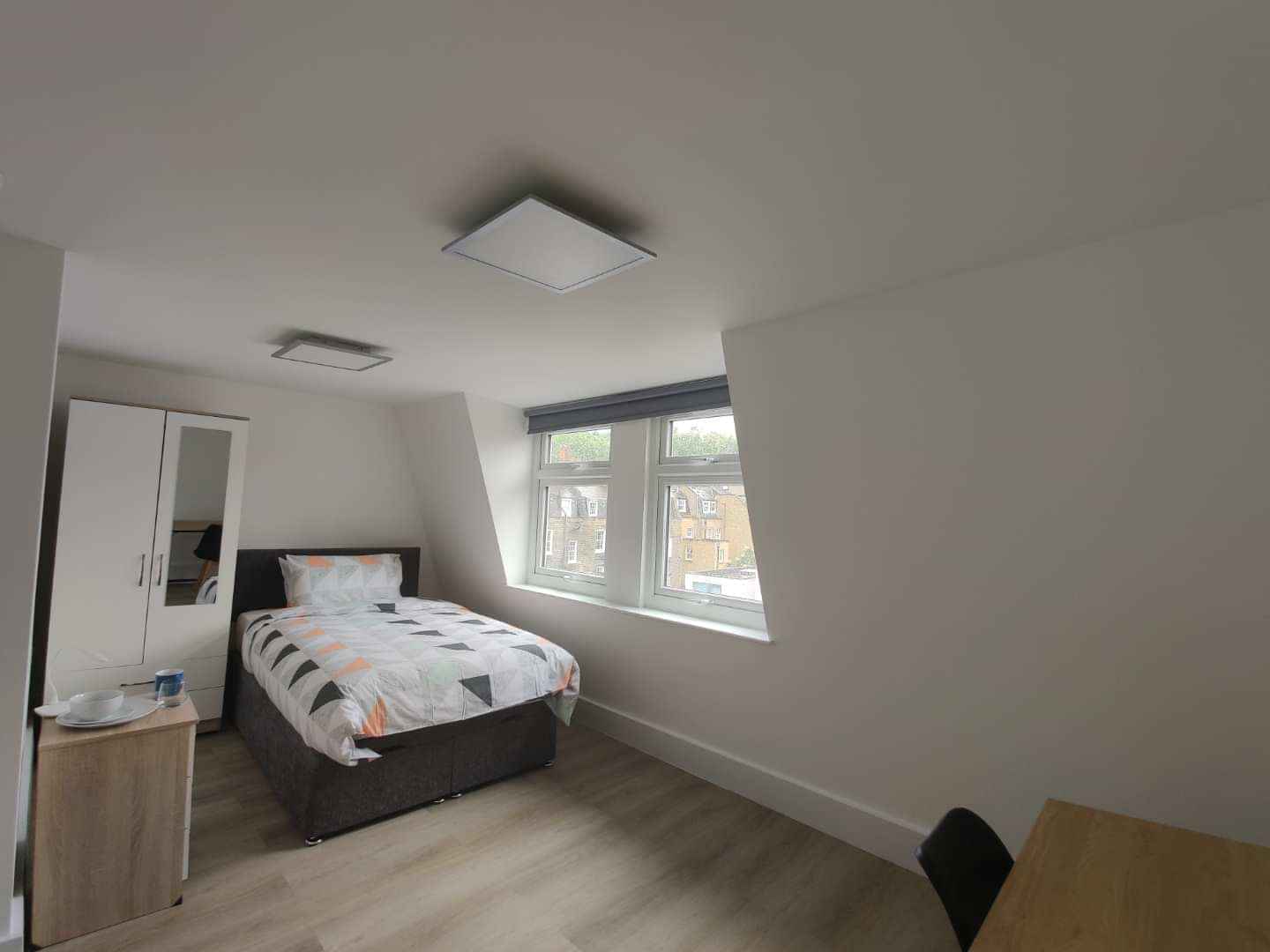 London Nest Bloomsbury, London - London, England, United Kingdom - Double En-suite - Bedroom