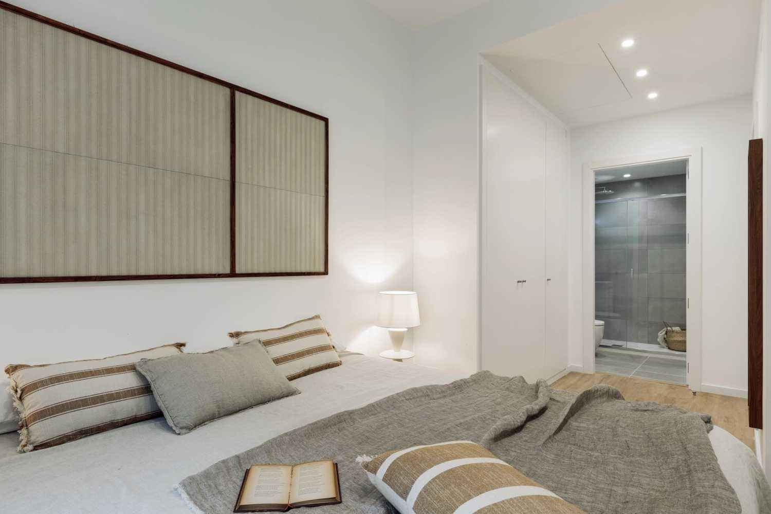 Common Area?w=400&h=260&fit=crop&q=40&auto=format&trim=auto