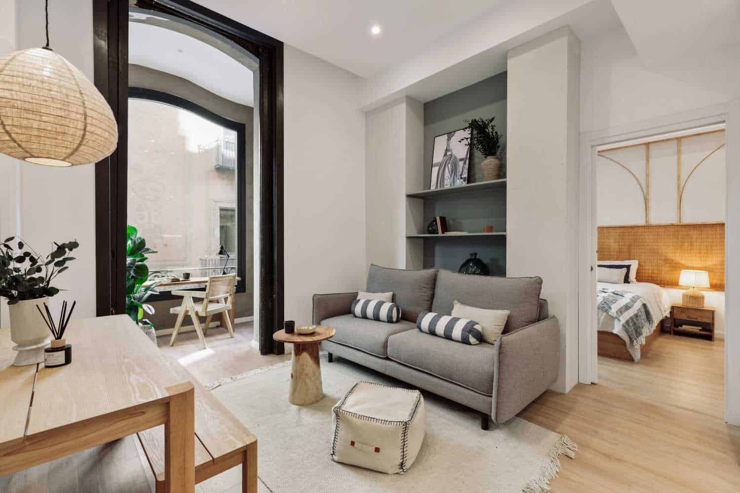 Common Area?w=400&h=260&fit=crop&q=40&auto=format&trim=auto