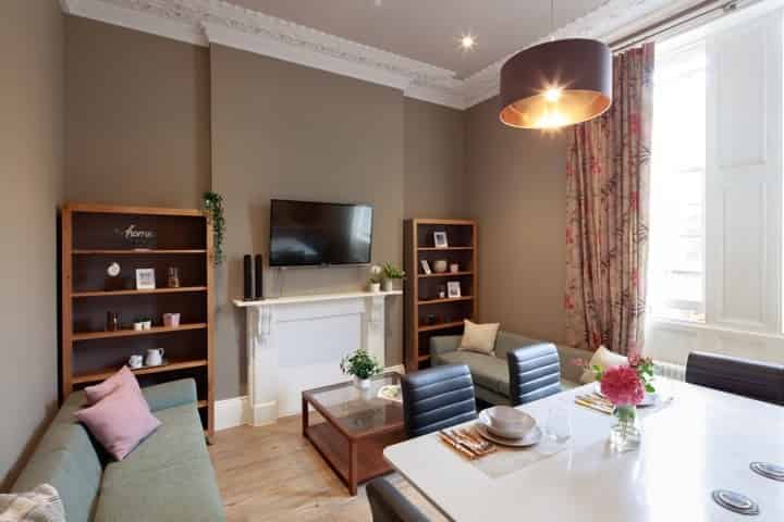 Room in a 6 Bedroom Apartment, Queens Rd, Clifton, Bristol BS8 1QQ - Bristol, England, United Kingdom - Bedroom 6 - Common Area