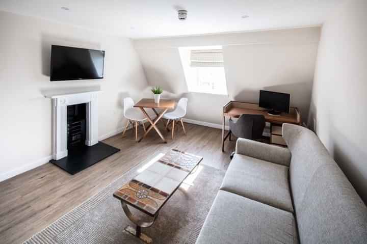 1 Bedroom Apartment, 14, 16 Charlotte St, Bristol BS1 5PP (15.8) - Bristol, England, United Kingdom - 1 Bedroom 1 Bathroom  - Common Area