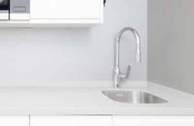 Amenities?w=400&h=260&fit=crop&q=40&auto=format&trim=auto