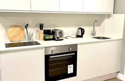1 Bedroom - Common Area?w=400&h=260&fit=crop&q=40&auto=format&trim=auto