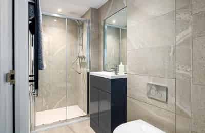 Room in a 2 Bedroom Apartment, 56 Park Street, Bristol, BS1 5JN (6) - Bristol, England, United Kingdom - Bedroom 1 - Bathroom