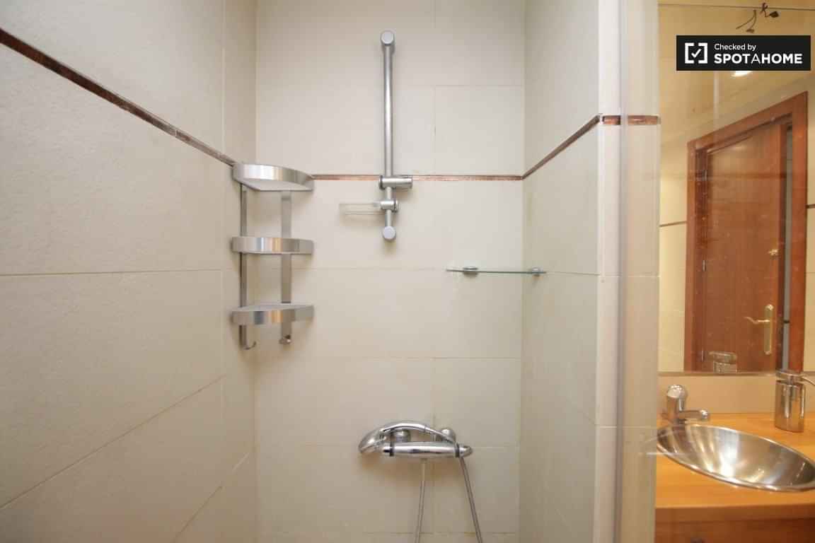 Gonzalez Tablas, Barcelona - Barcelona, Spain - Bathroom