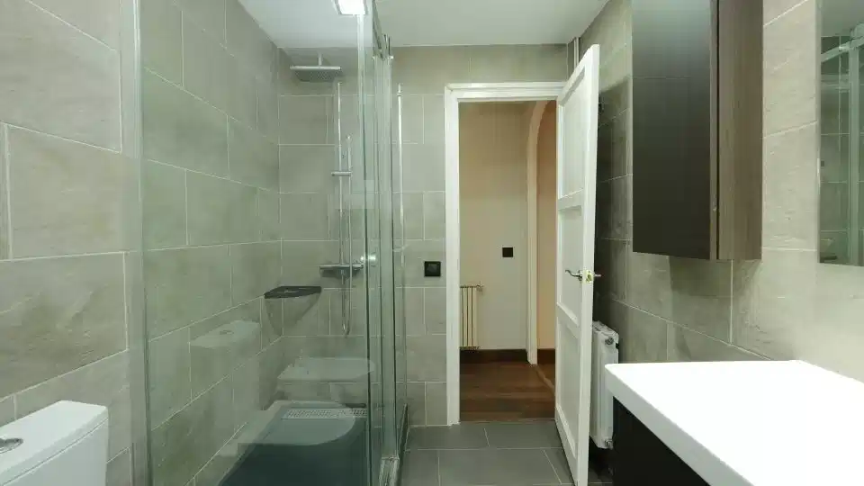 Kitchen?w=400&h=260&fit=crop&q=40&auto=format&trim=auto