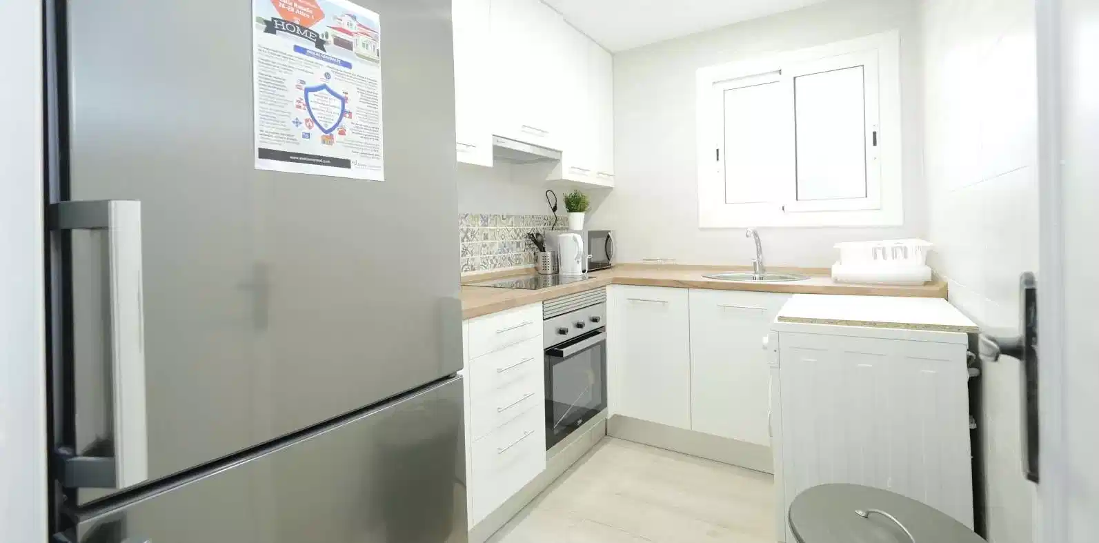 Rosalia De Castro, Barcelona - Barcelona, Spain - Kitchen