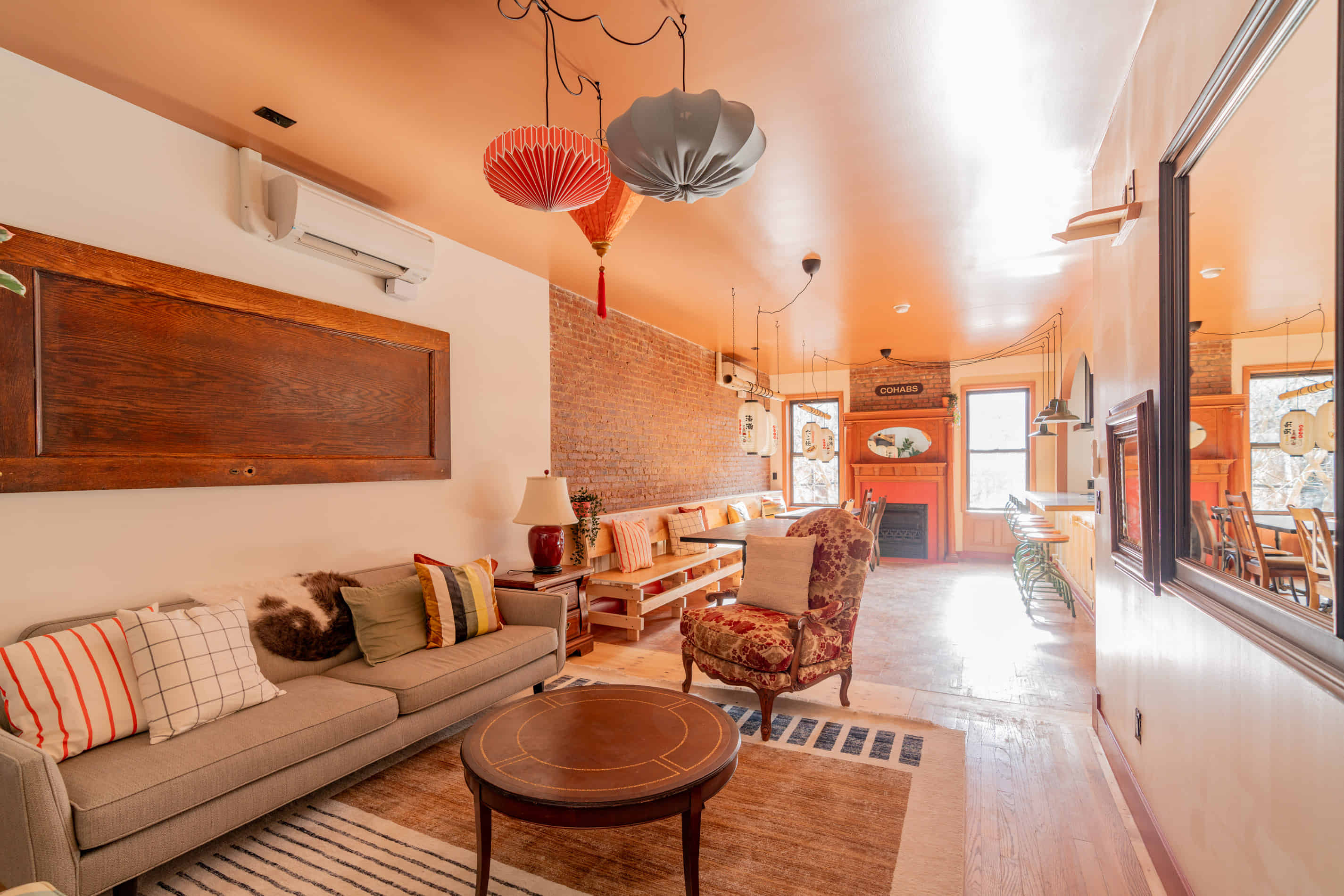 Crown 1240, New York 2