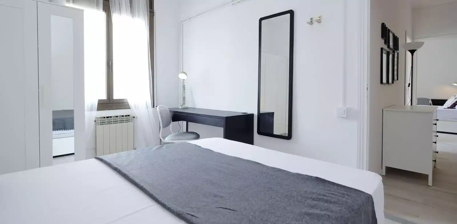 Kitchen?w=400&h=260&fit=crop&q=40&auto=format&trim=auto