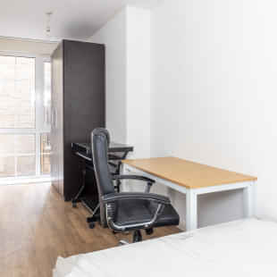 10 Albion Street, Leicester - Leicester, England, United Kingdom - Amenities