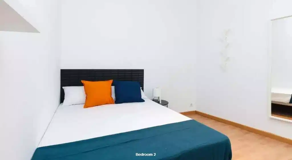 Kitchen?w=400&h=260&fit=crop&q=40&auto=format&trim=auto