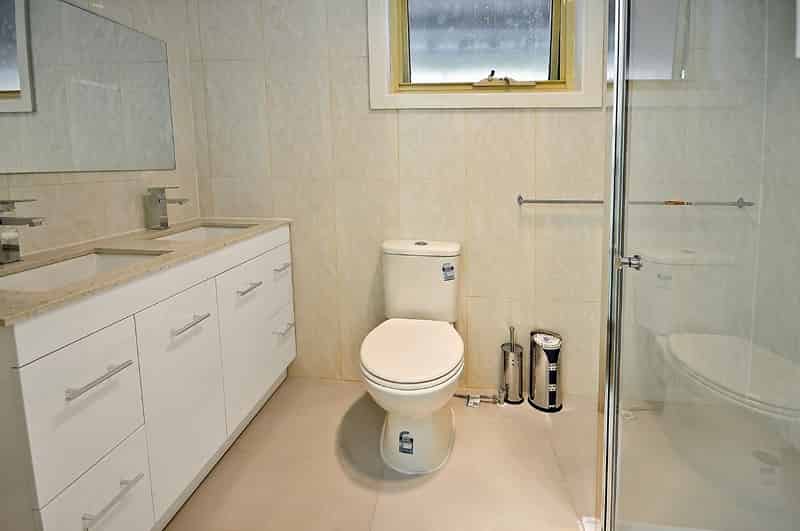 Room 2 (Non Ensuite) - Bedroom?w=400&h=260&fit=crop&q=40&auto=format&trim=auto