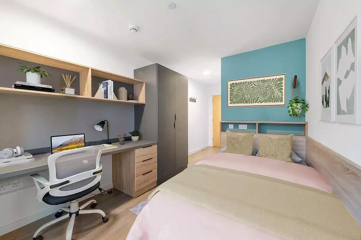Platinum Ensuite