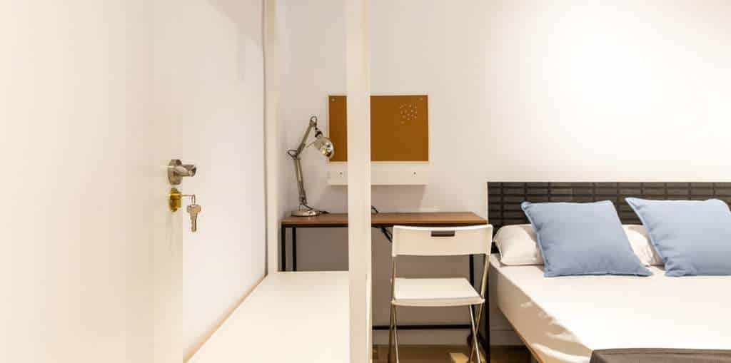 Amenities?w=400&h=260&fit=crop&q=40&auto=format&trim=auto