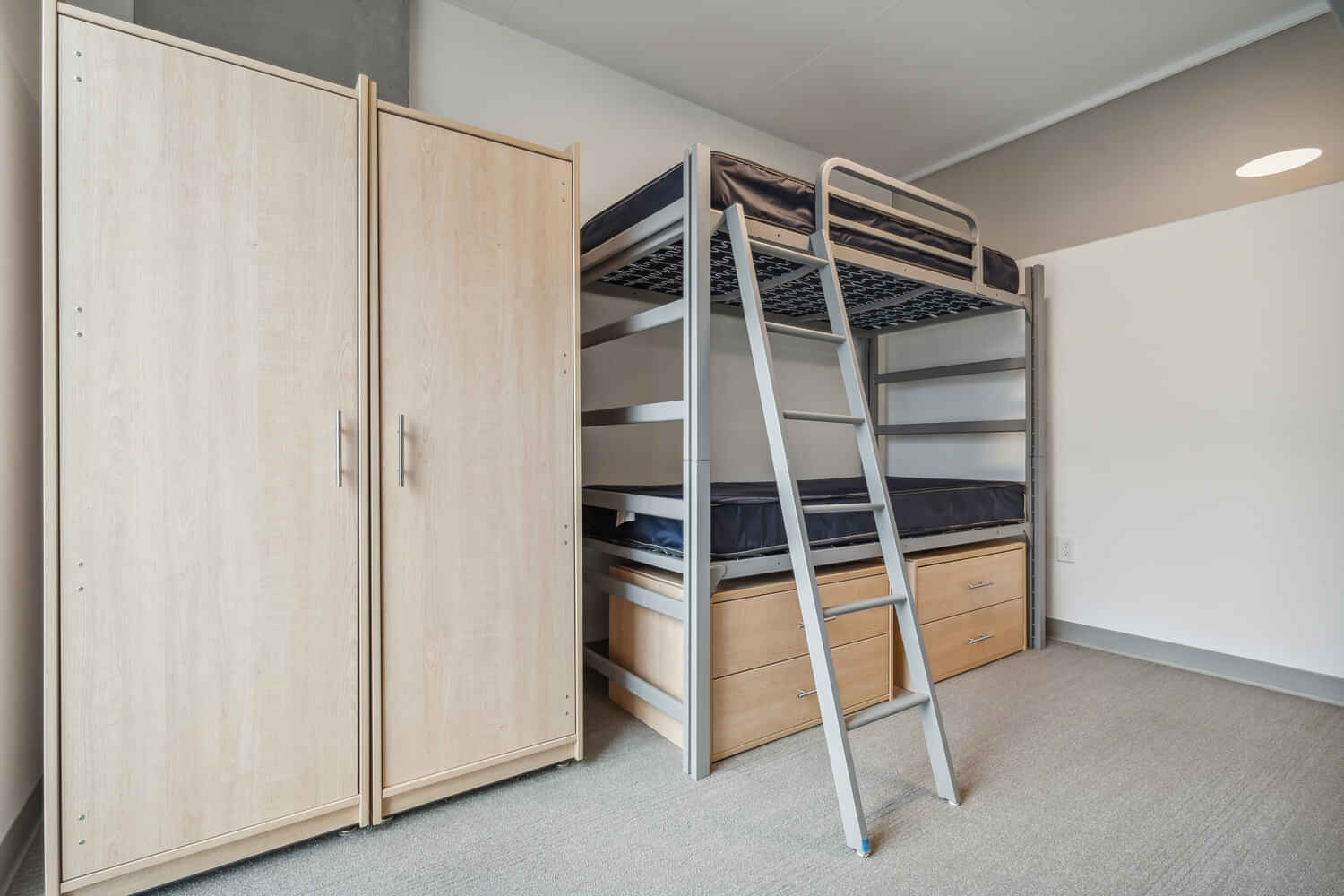 202 Van Ness Avenue, San Francisco - San Francisco, California, United States - 2 Bedroom 2 Bathroom - Bedroom