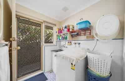 Room in a 5 Bedroom Apartment, 39 King William Street, Bayswater, City of Bayswater, 6053 (Room 3) - Perth, Western Australia, Australia - Bedroom 2 - Amenities