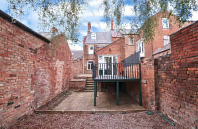 Room in a 5 Bedroom Apartment, 99 Monks Road, Lincoln LN2 5HS - Lincoln, England, United Kingdom - Exterior
