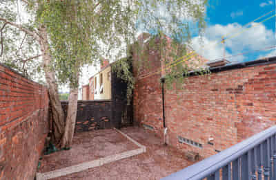 Room in a 5 Bedroom Apartment, 99 Monks Road, Lincoln LN2 5HS - Lincoln, England, United Kingdom - Exterior