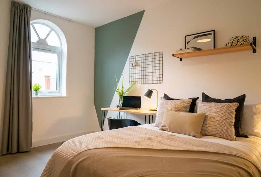 Room in a 6 Bedroom Apartment, Thesiger Street, Lincoln LN5 7UL - Lincoln, England, United Kingdom - Bedroom 1 - Bedroom