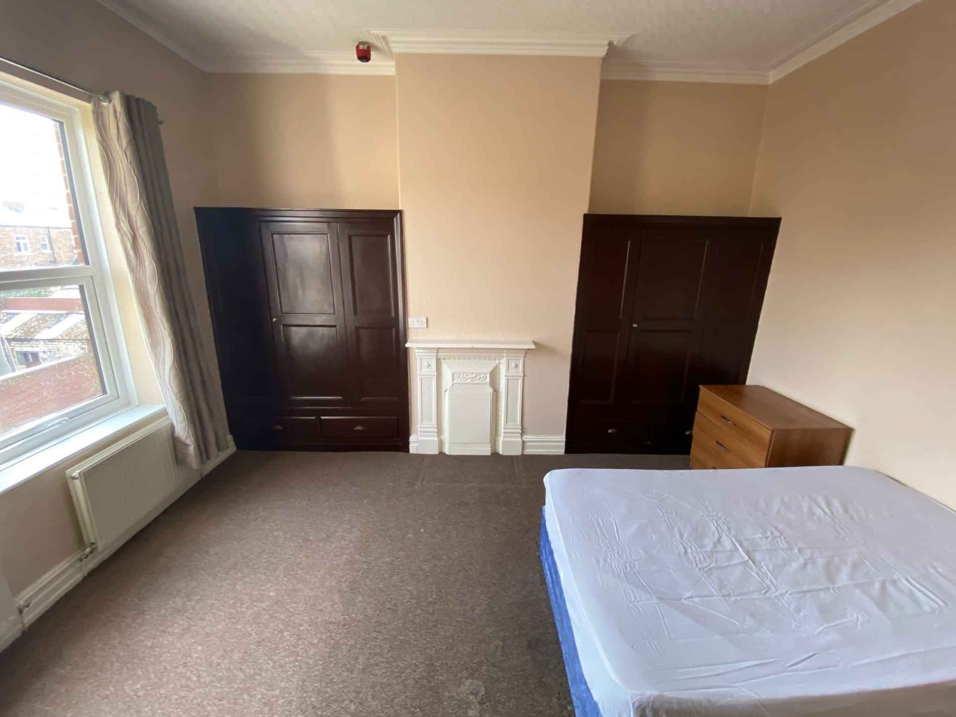 Room in a 8 Bedroom Apartment, 73 Dallas Street, Preston PR1 7UY - Preston, England, United Kingdom - Bedroom 3 - Bedroom
