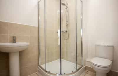 Room in a 4 Bedroom Apartment, Flat 1, 18 China Street, Lancaster LA1 1EX - Lancaster, England, United Kingdom - Bedroom 1 - Bathroom