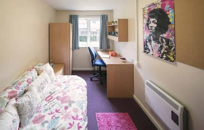 Room in a 6 Bedroom Apartment, 2 Brookside, Derby DE1 3JY - Derby, England, United Kingdom - Bedroom 6 - Bedroom