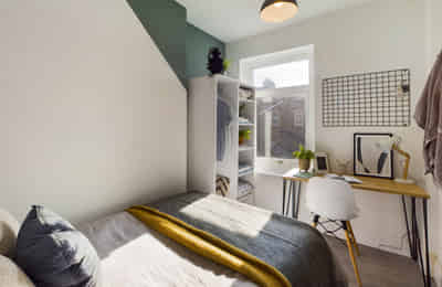 Bedroom 1 - Bathroom?w=400&h=260&fit=crop&q=40&auto=format&trim=auto