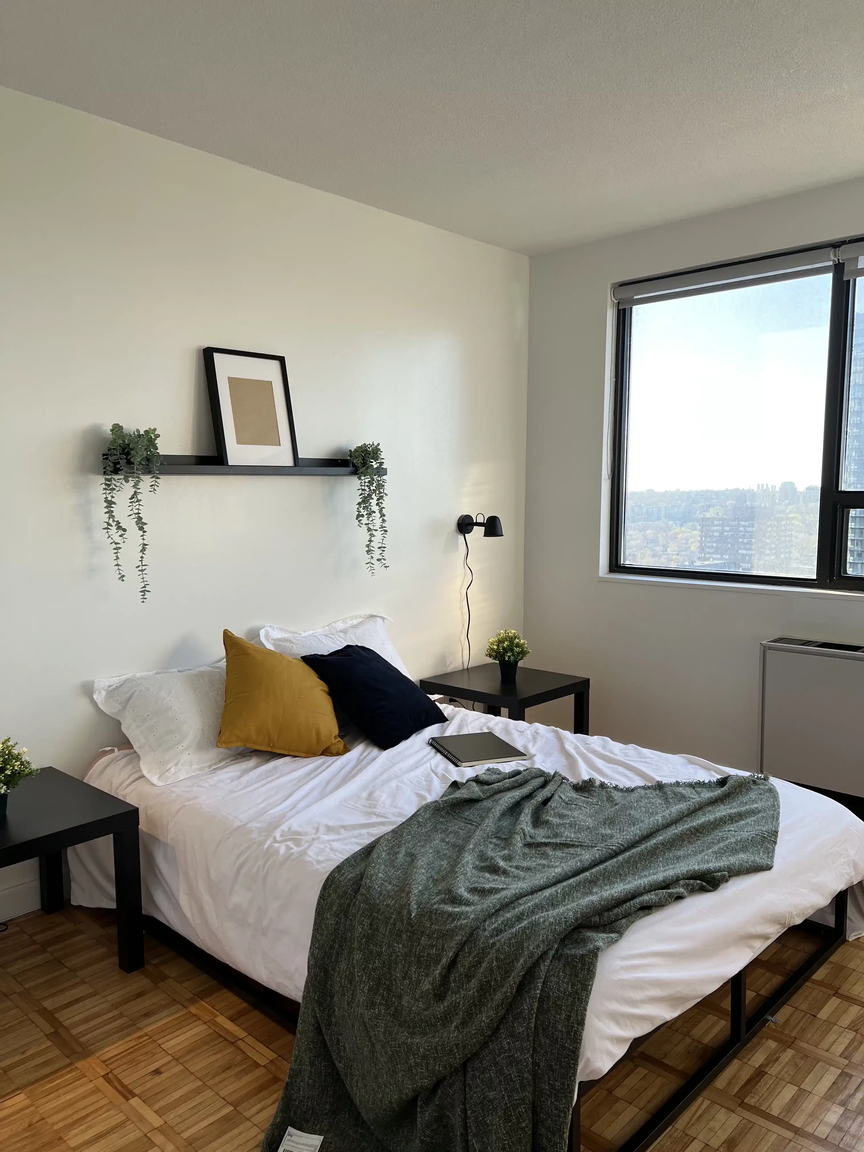 Amenities?w=400&h=260&fit=crop&q=40&auto=format&trim=auto